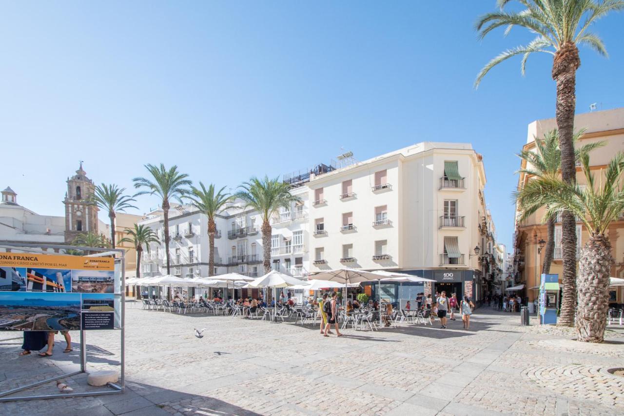 Apartamento La Magnolia De Cádiz Eksteriør billede